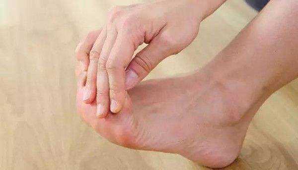 小腿抽筋3.jpg